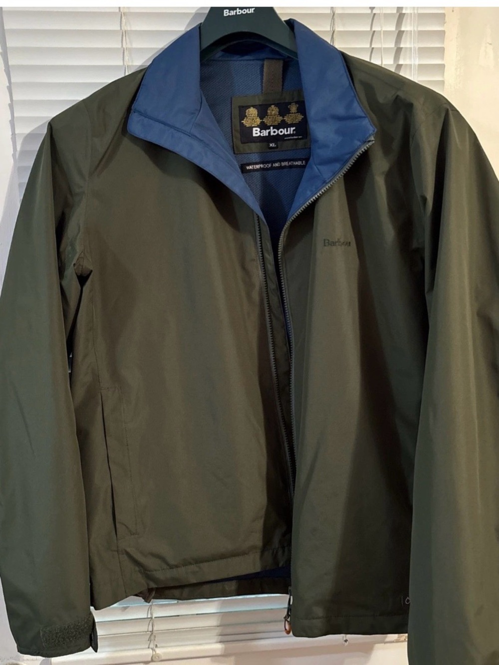 Barbour Men's XL Military Green Lightweight Full Zip Rain Jacket With Pockets